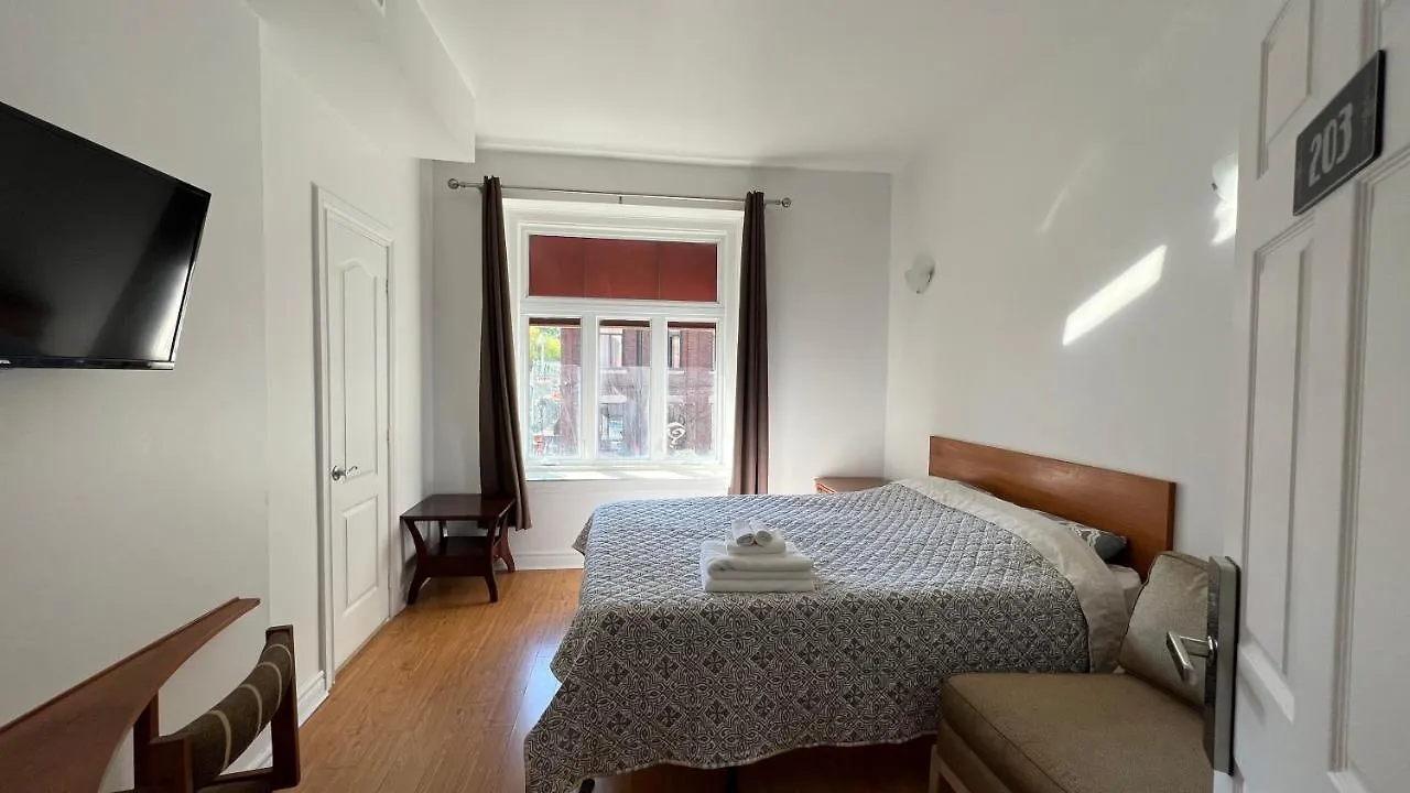 Central Hotel Montreal