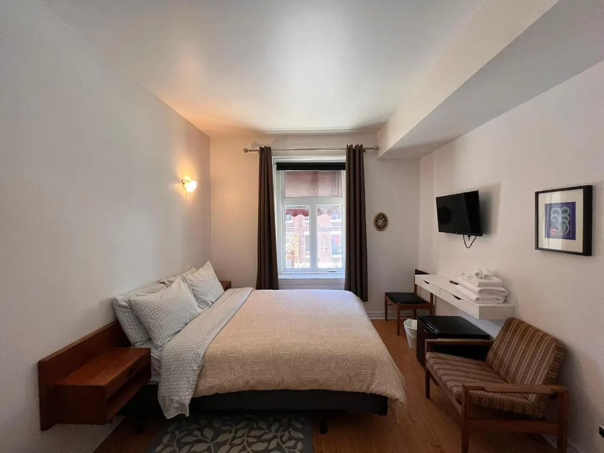 Central Hotel Montreal 0*,  Canada
