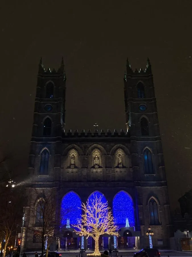 Central Hotel Montreal 0*,
